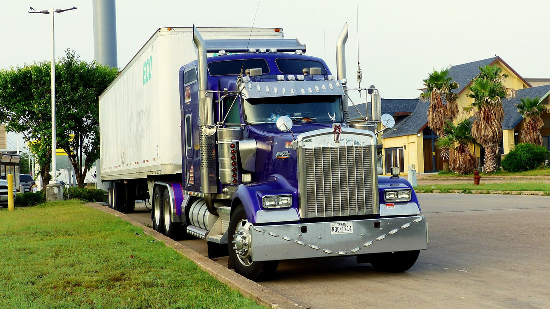 Freight transport, dry van transport, reefer trailer loaded by Logi Transports